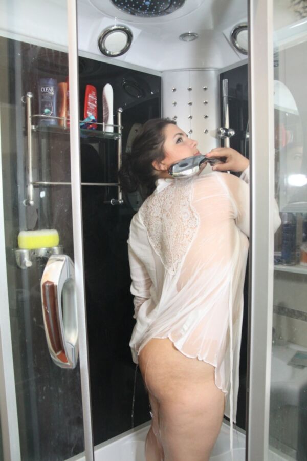 young fatties - Katya takes shower 12 of 60 pics