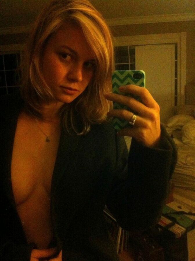 Free porn pics of Brie Larson. 2 of 3 pics
