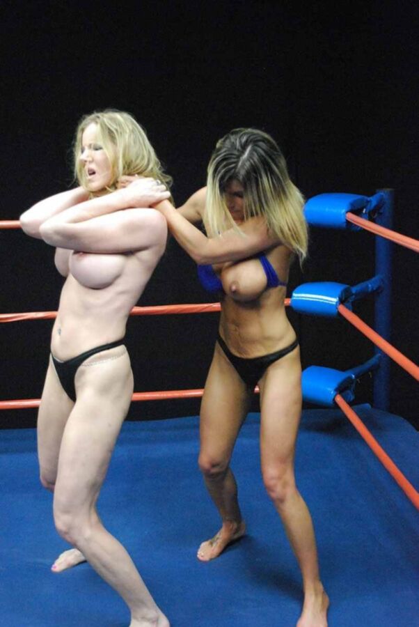 Free porn pics of wrestling 14 of 186 pics