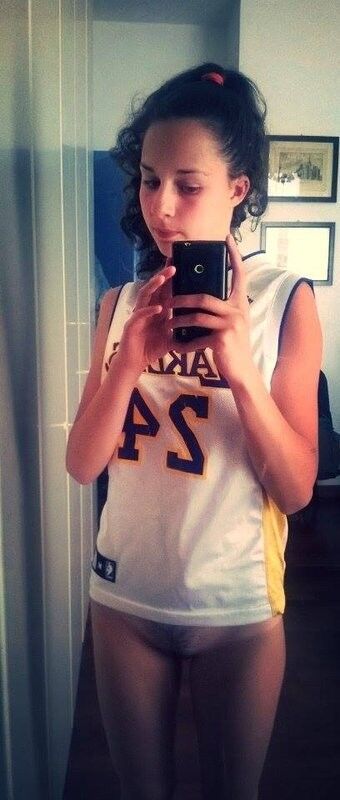 Free porn pics of Lakers Girl Selfies 1 of 8 pics