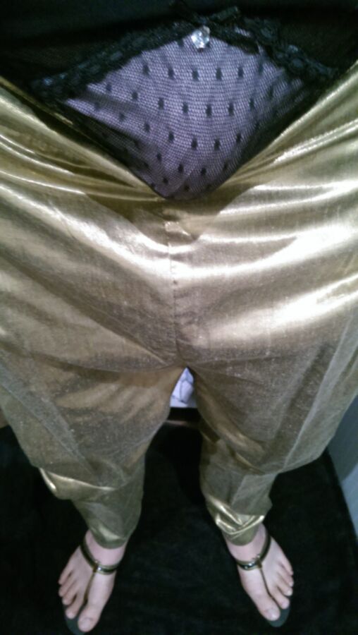 golden pants! Come suck me, someone message me for fun 11 of 15 pics