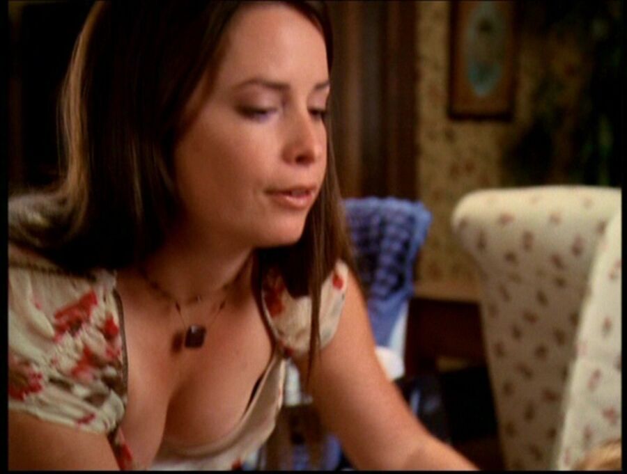 Holly Marie Combs 10 of 24 pics.