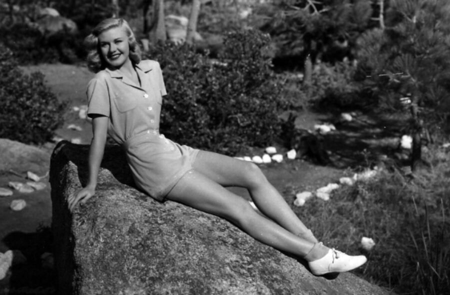 Free porn pics of Ginger Rogers 23 of 44 pics