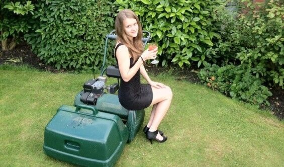 Free porn pics of wives cutting the grass 10 of 11 pics