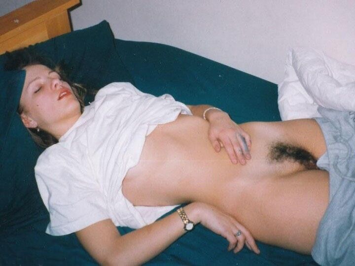 Free porn pics of Drunnk & passed out Sluts 21 of 100 pics