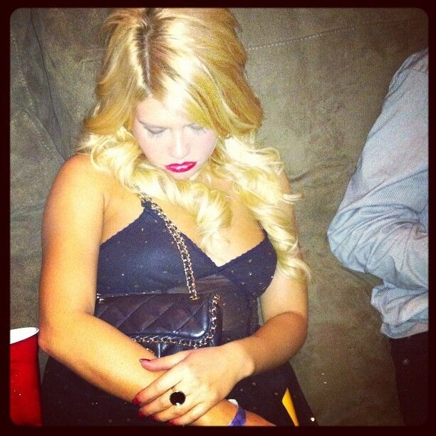 Free porn pics of chanel west coast - please fake her  21 of 93 pics