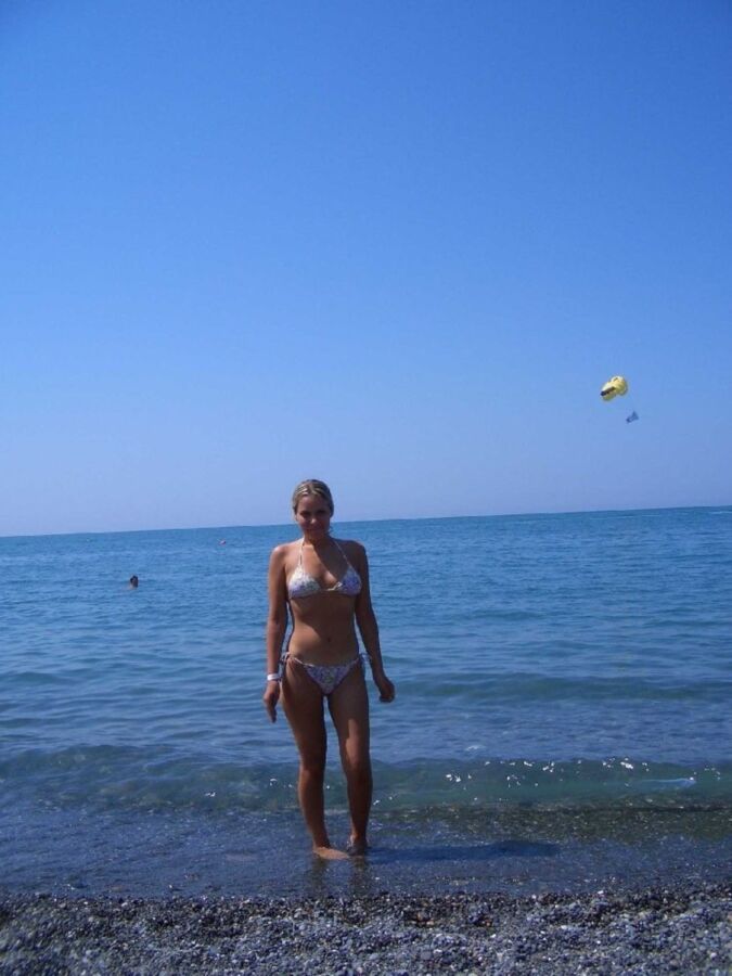 Russian wife Anita on holiday 2 of 25 pics
