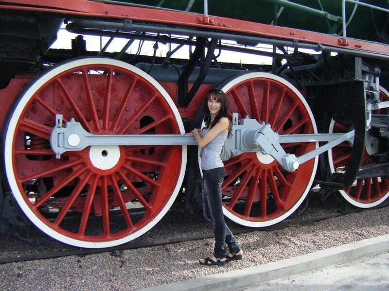 Free porn pics of women and steam trains - engines - No punks! 11 of 63 pics