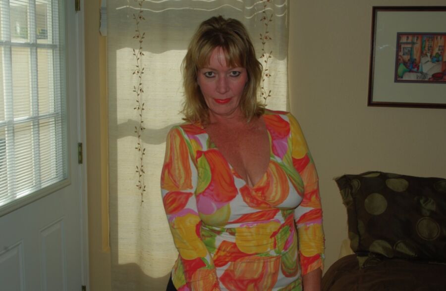 Free porn pics of Auntie Sam Was Always Nicely Dressed When I Visited 14 of 75 pics