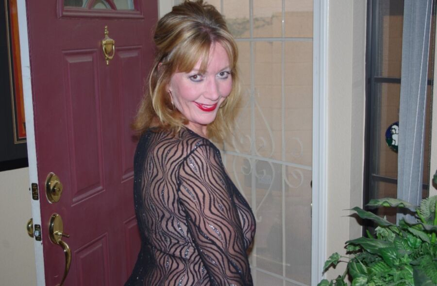 Free porn pics of Auntie Sam Was Always Nicely Dressed When I Visited 6 of 75 pics
