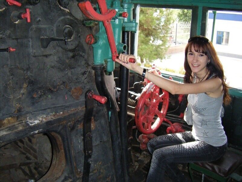Free porn pics of women and steam trains - engines - No punks! 10 of 63 pics