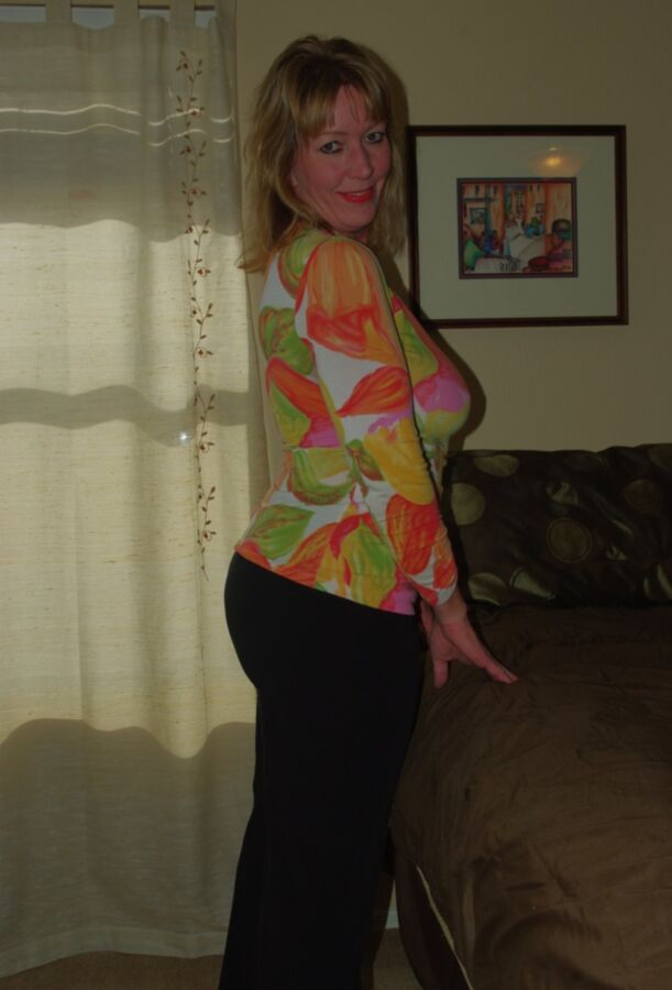 Free porn pics of Auntie Sam Was Always Nicely Dressed When I Visited 7 of 75 pics