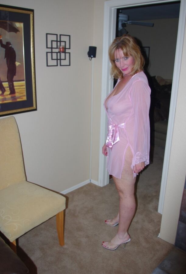 Free porn pics of Auntie Sam Was Always Nicely Dressed When I Visited 11 of 75 pics